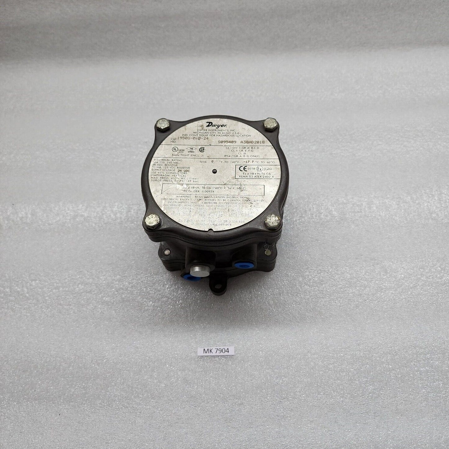 DWYER 1950G-0-B-24 PRESSURE SWITCH