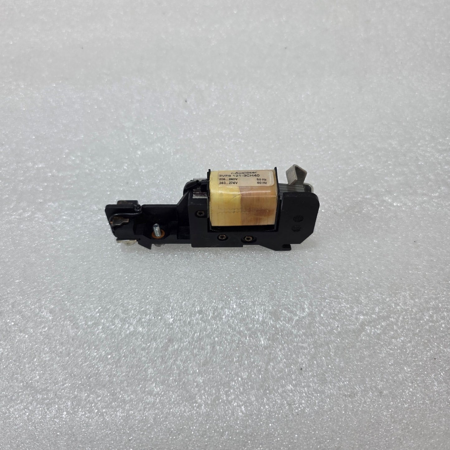 SIEMENS 3VF9 121-3CH40 SHUNT TRIP RELEASE 208–240V 50HZ / 240–274V 60HZ FOR 3VF