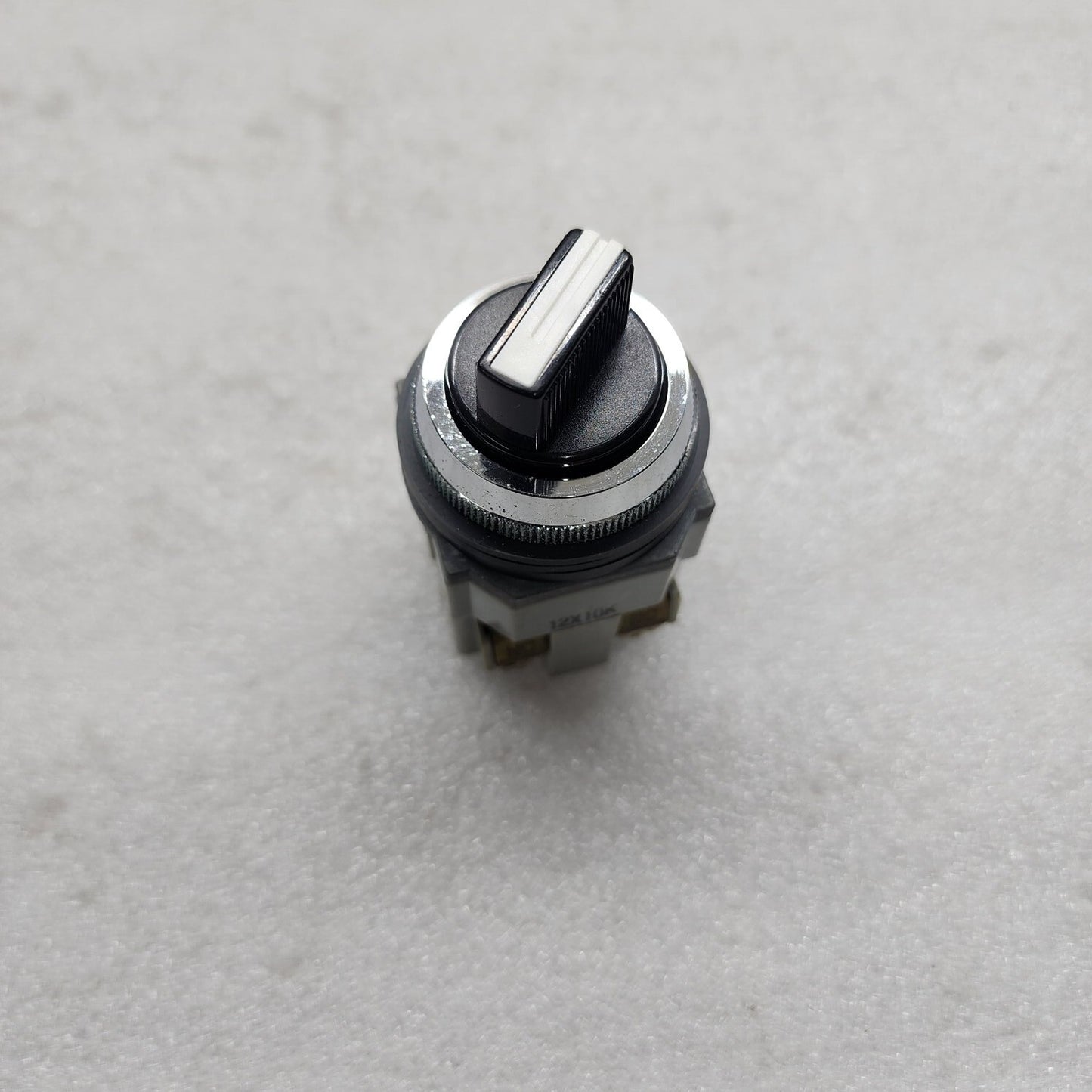 IDEC ASD211N SELECTOR SWITCH CONTROL UNIT
