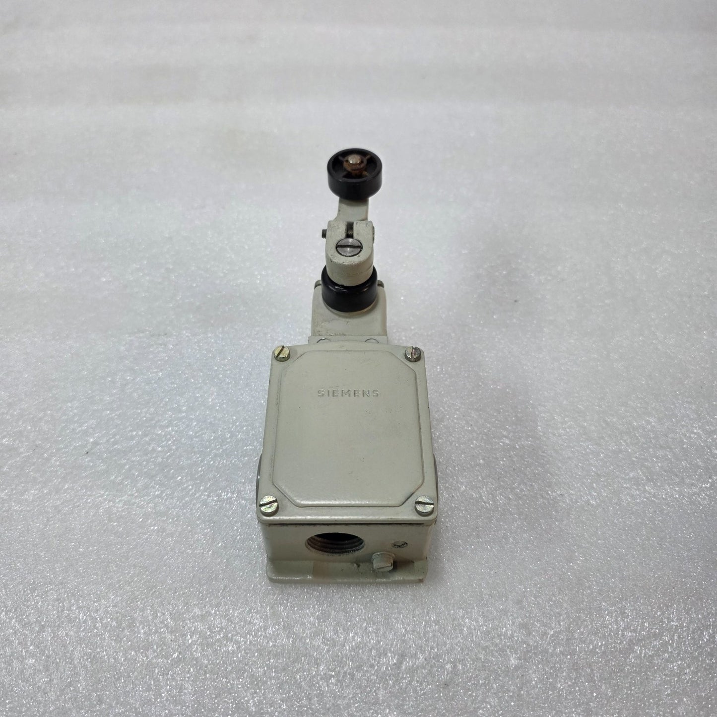SIEMENS 3SE2 170-1 LIMIT SWITCH | 1NO + 1NC | 10A 500V INDUSTRIAL POSITION SWITC