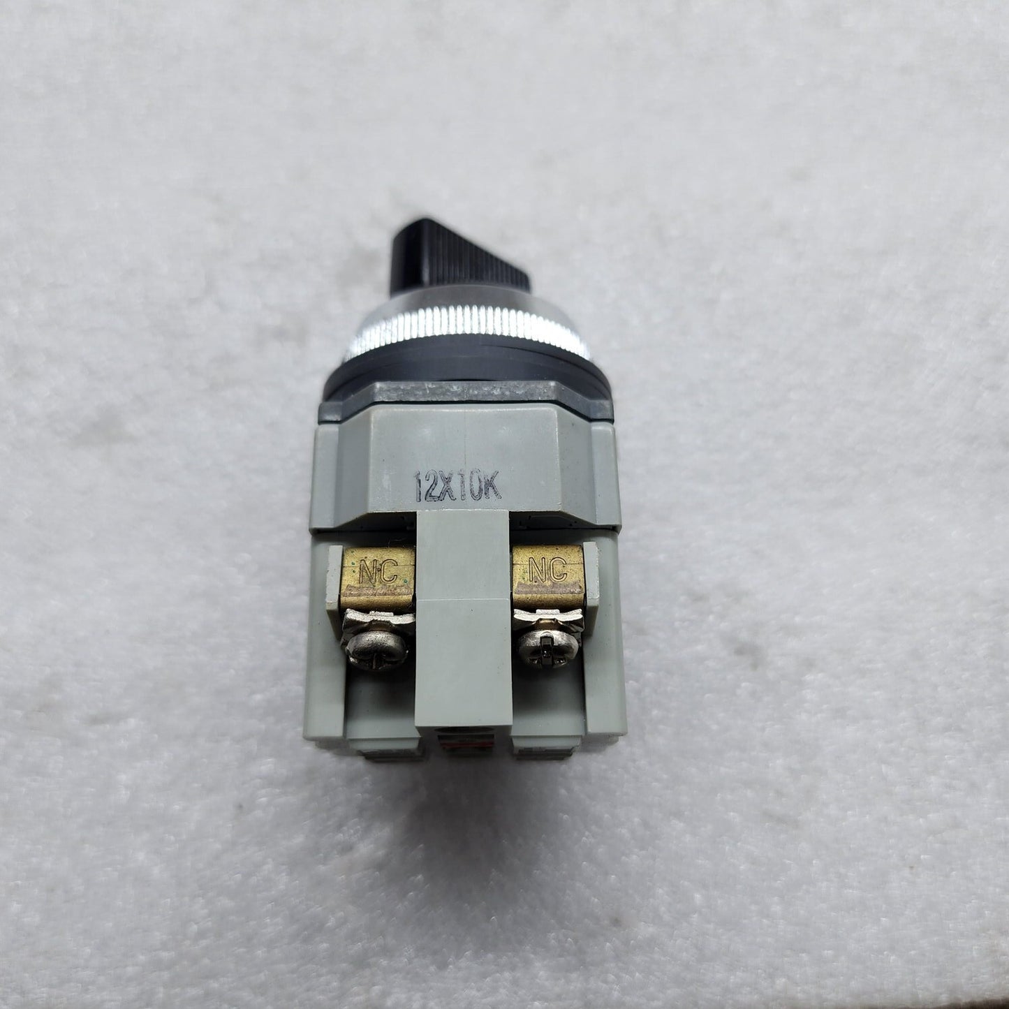 IDEC ASD211N SELECTOR SWITCH CONTROL UNIT