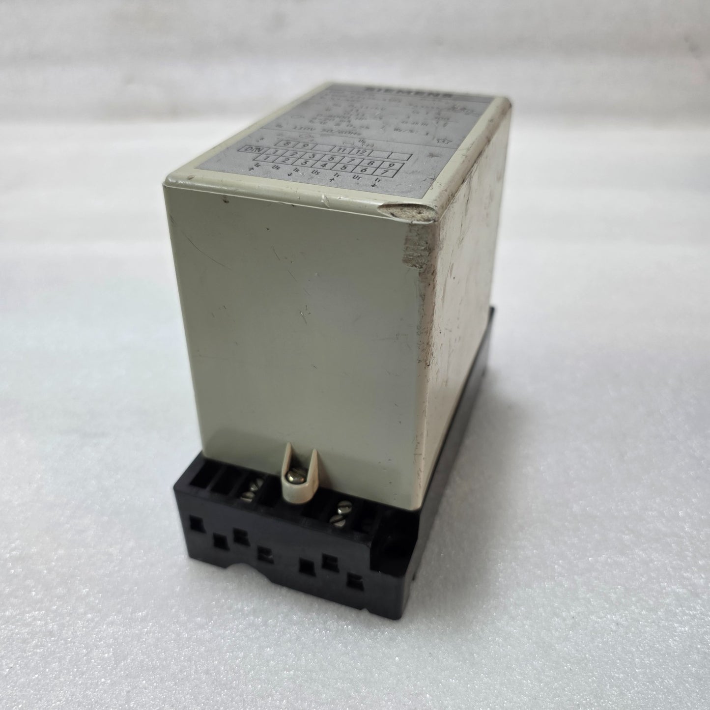 SIEMENS GMUP 520/H PROTECTION RELAY 11KV 300/1A CURRENT MONITORING RELAY 4–20MA