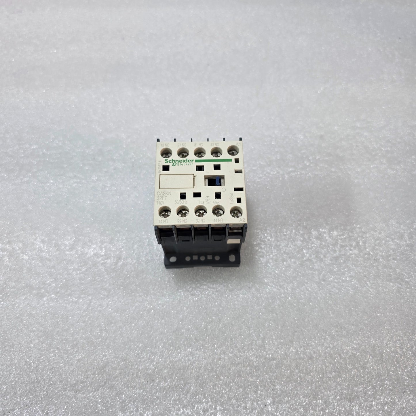 CA2KN22F7 TESYS CONTROL RELAY 4 POLE (2NO+2NC) 110V COIL