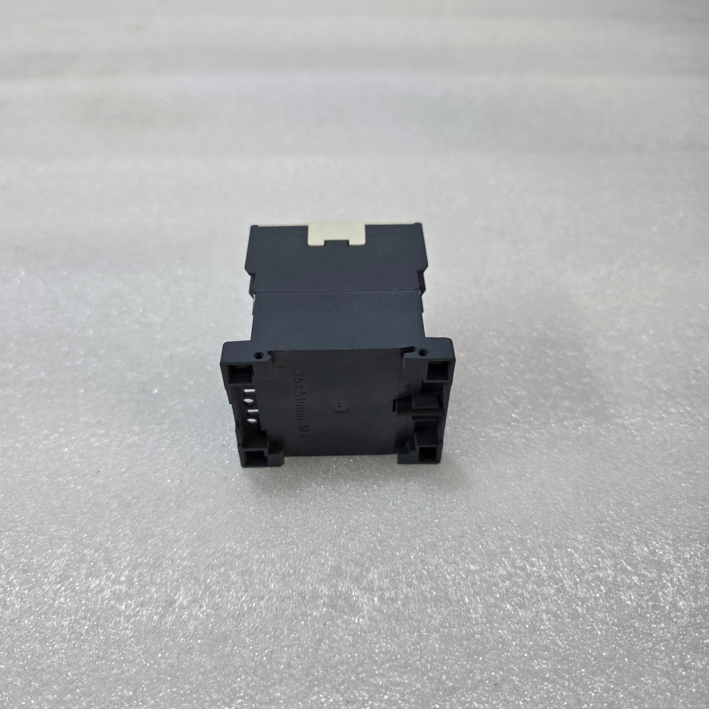 CA2KN22F7 TESYS CONTROL RELAY 4 POLE (2NO+2NC) 110V COIL
