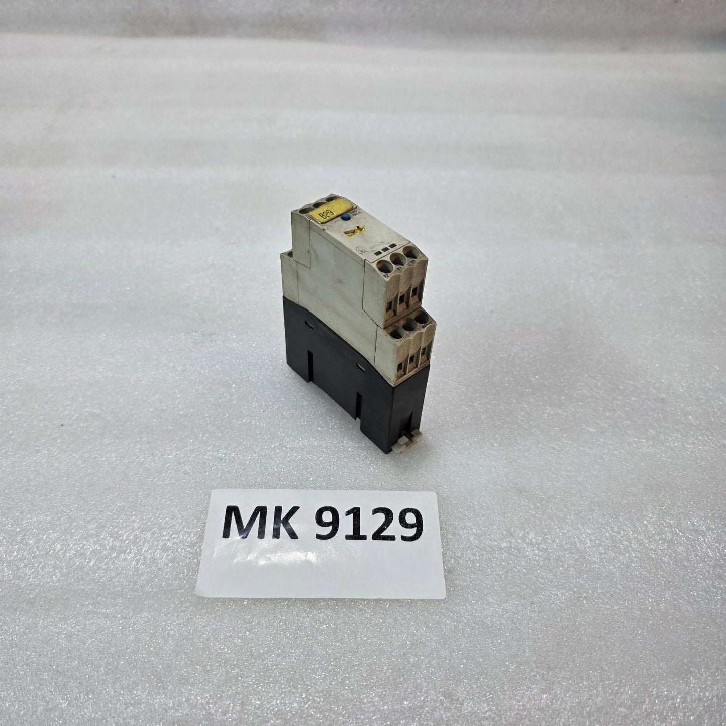 MOELLER EMT6-DB PTC THERMISTOR RELAY – 24–240V AC/DC MOTOR PROTECTION RELAY