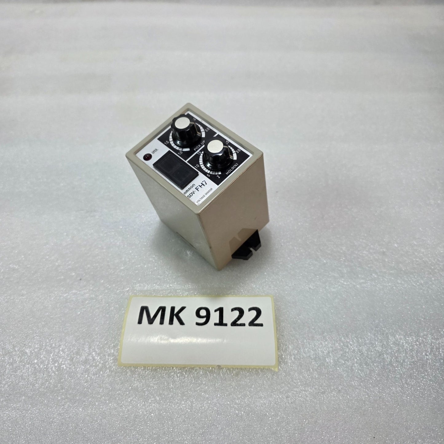 OMRON SDV-FH7 VOLTAGE SENSOR RELAY | OVER/UNDER VOLTAGE MONITORING