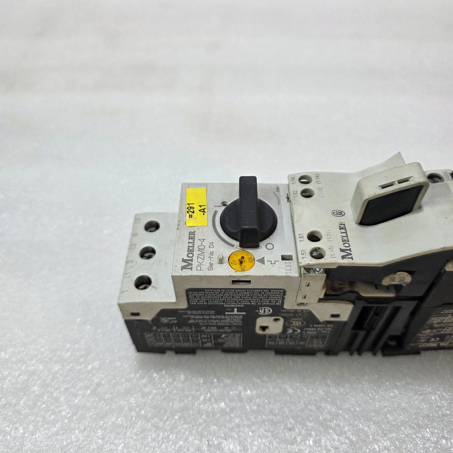 MOELLER EATON PKZM0-4 MOTOR PROTECTION BREAKER + DILM7-01 CONTACTOR + SWIRE-DIL