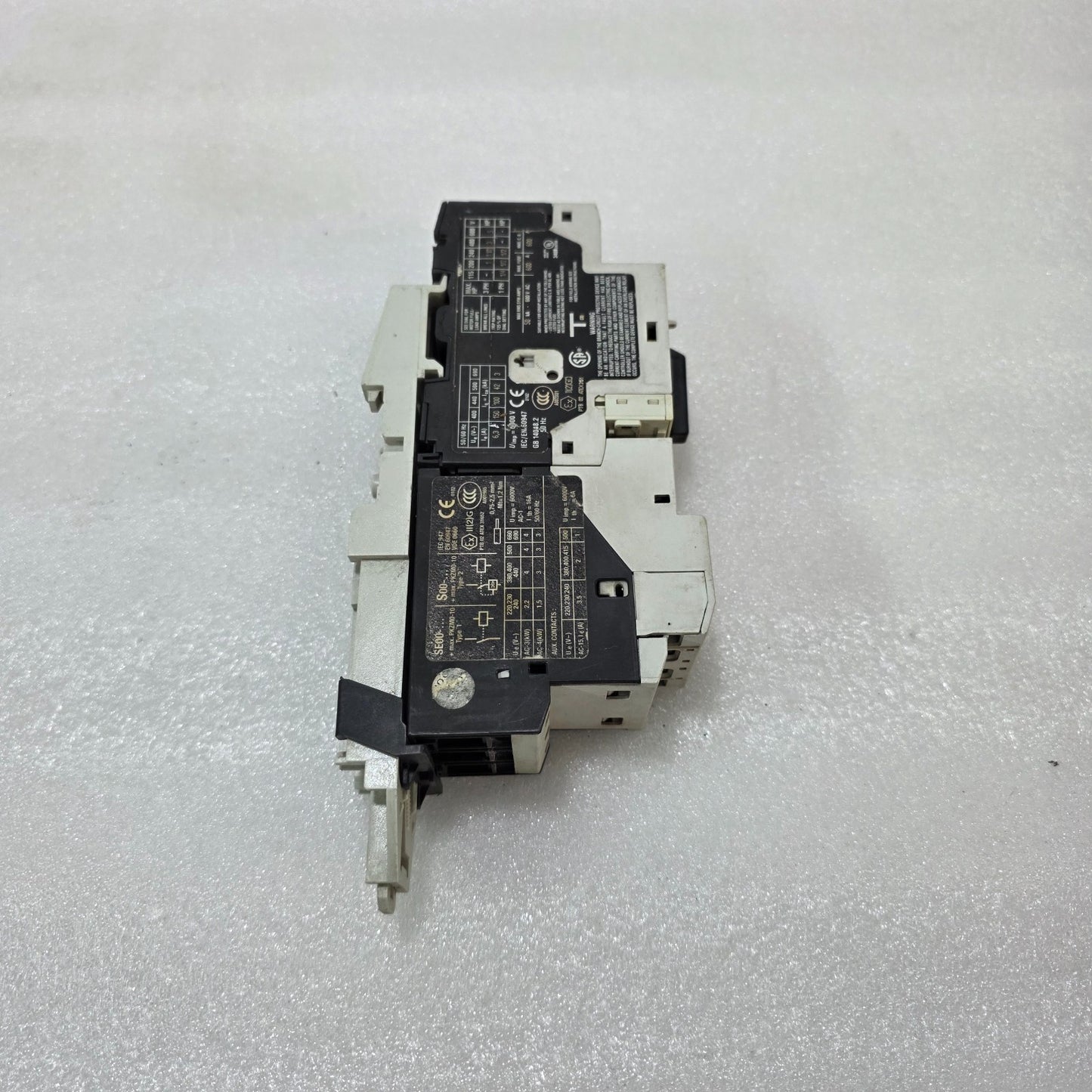 MOELLER EATON PKZM0-6.3 MOTOR PROTECTION CIRCUIT BREAKER + SEO0-11-PKZ0