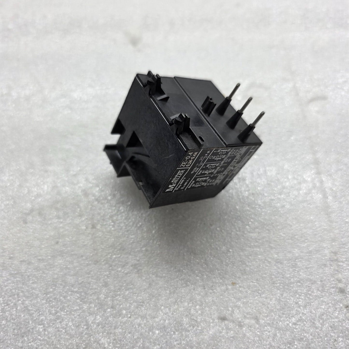 MOELLER ZE-0.4 THERMAL OVERLOAD RELAY 0.24-0.4A