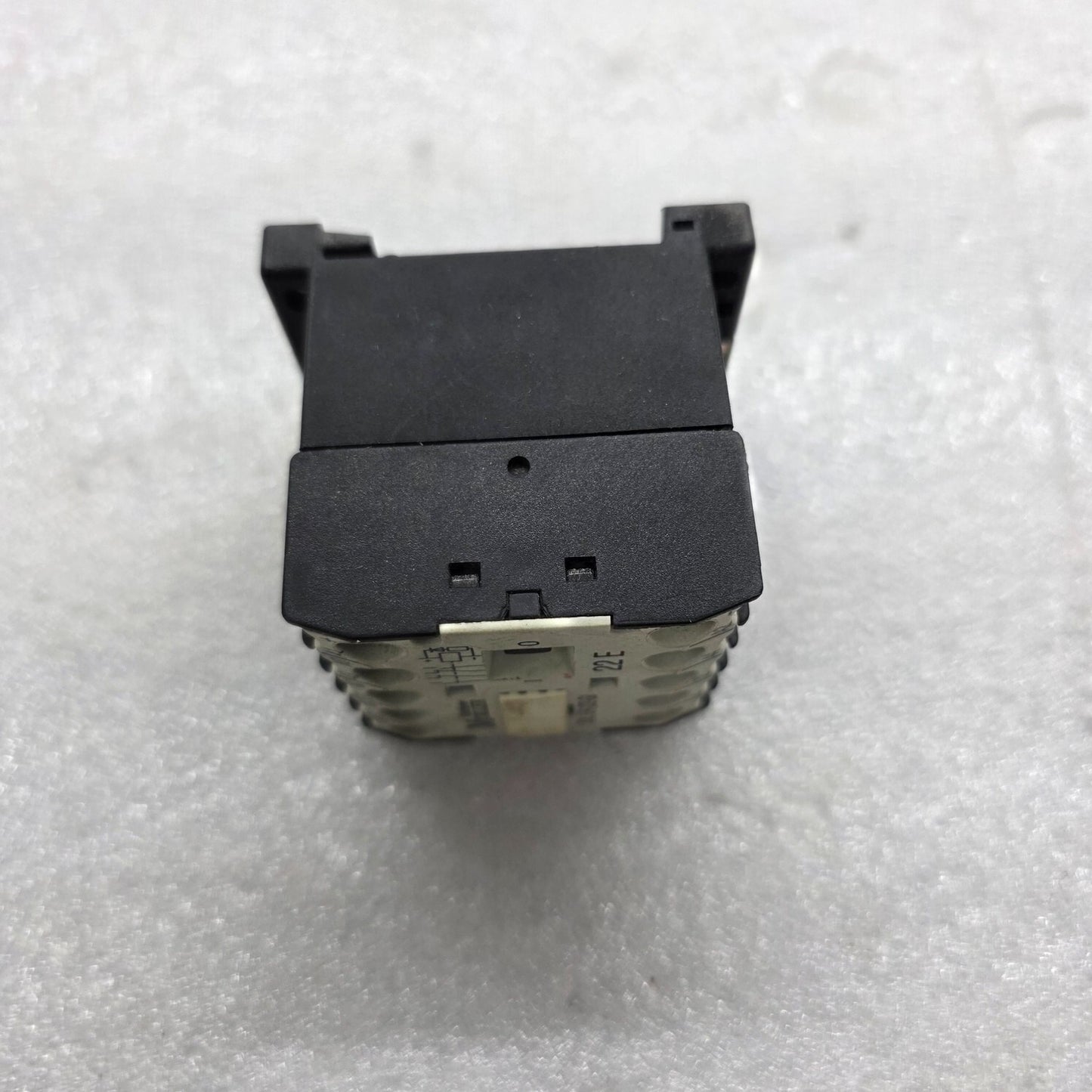 MOELLER DIL-ER-22-GI CONTACTOR RELAY