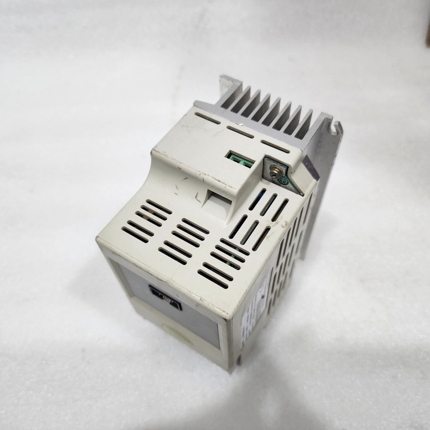 ISYOU TECHNOLOGY AFI004S21-XF INVERTER DRIVE 0.4KW