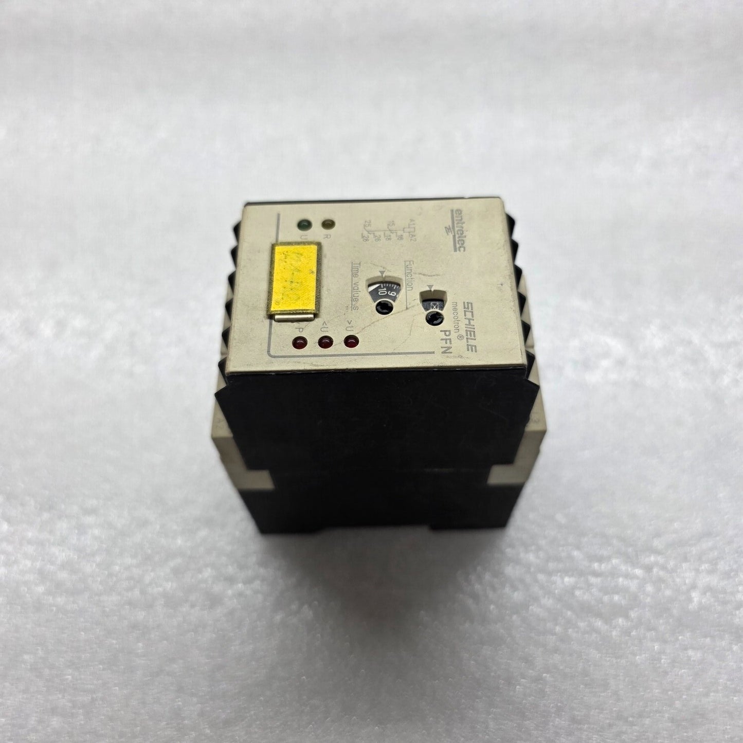 ENTRELEC SCHIELE PFN VOLTAGE MONITORING RELAY 2.450.311.05 220-240VAC