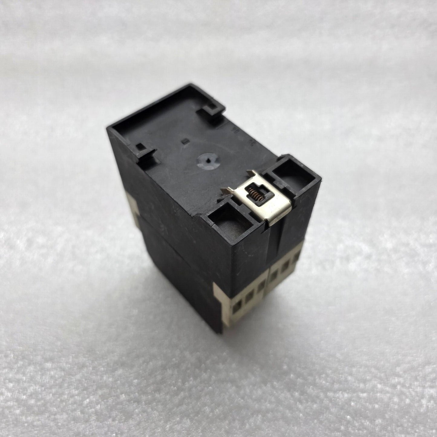 ENTRELEC SCHIELE PFN VOLTAGE MONITORING RELAY 2.450.311.05 220-240VAC