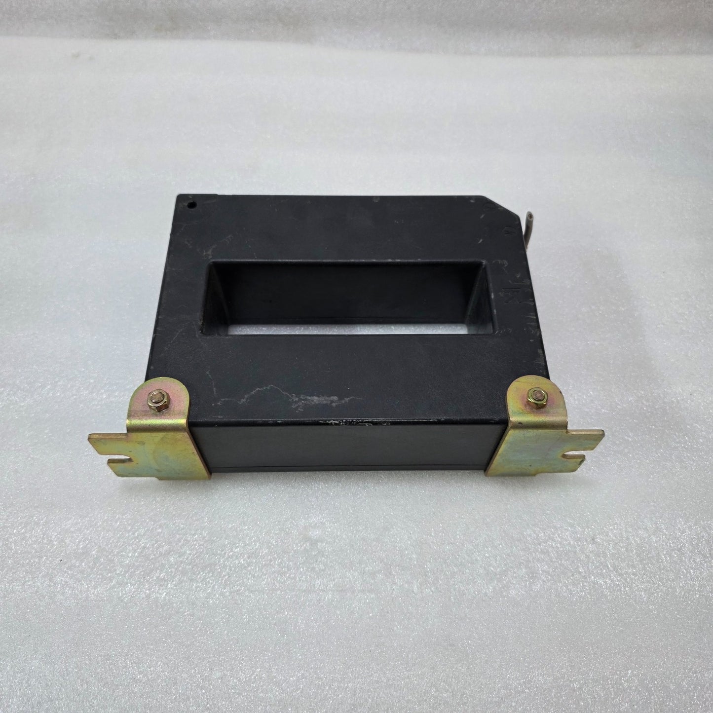 MITSUBISHI CW-40LM CURRENT TRANSFORMER 4000/5A – 40VA CLASS 1.0 INDUSTRIAL CT