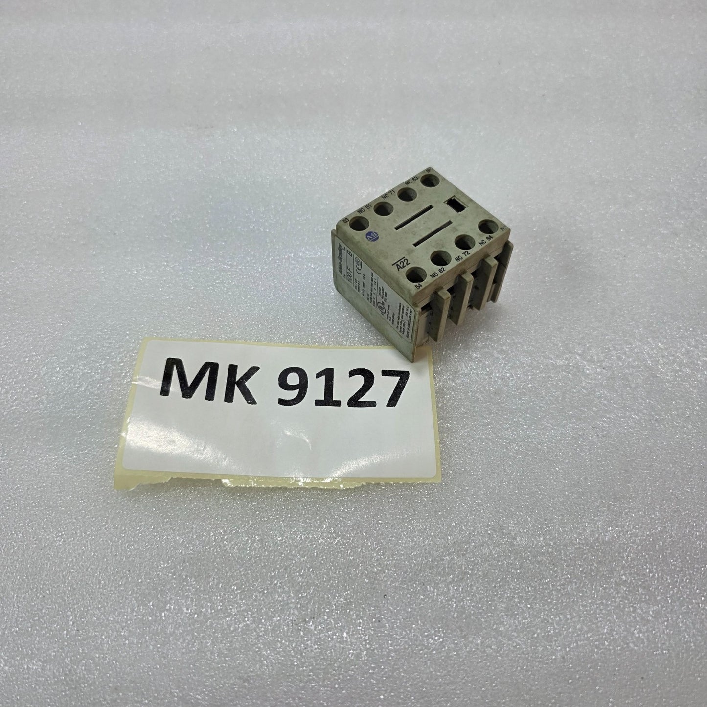 ALLEN-BRADLEY 100-F AUXILIARY CONTACT BLOCK A22 – 10A 690V INDUSTRIAL CONTROL RE