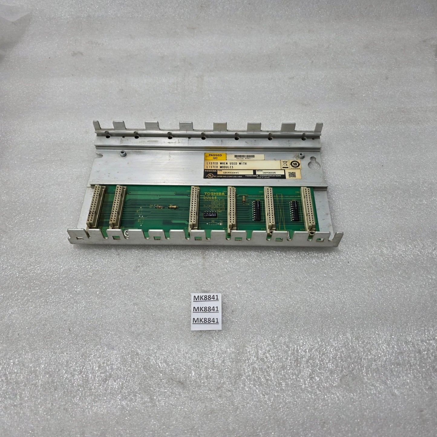 TOSHIBA GBU664S PLC BASE UNIT / RACK ASSEMBLY | INDUSTRIAL CONTROL MODULE | MADE