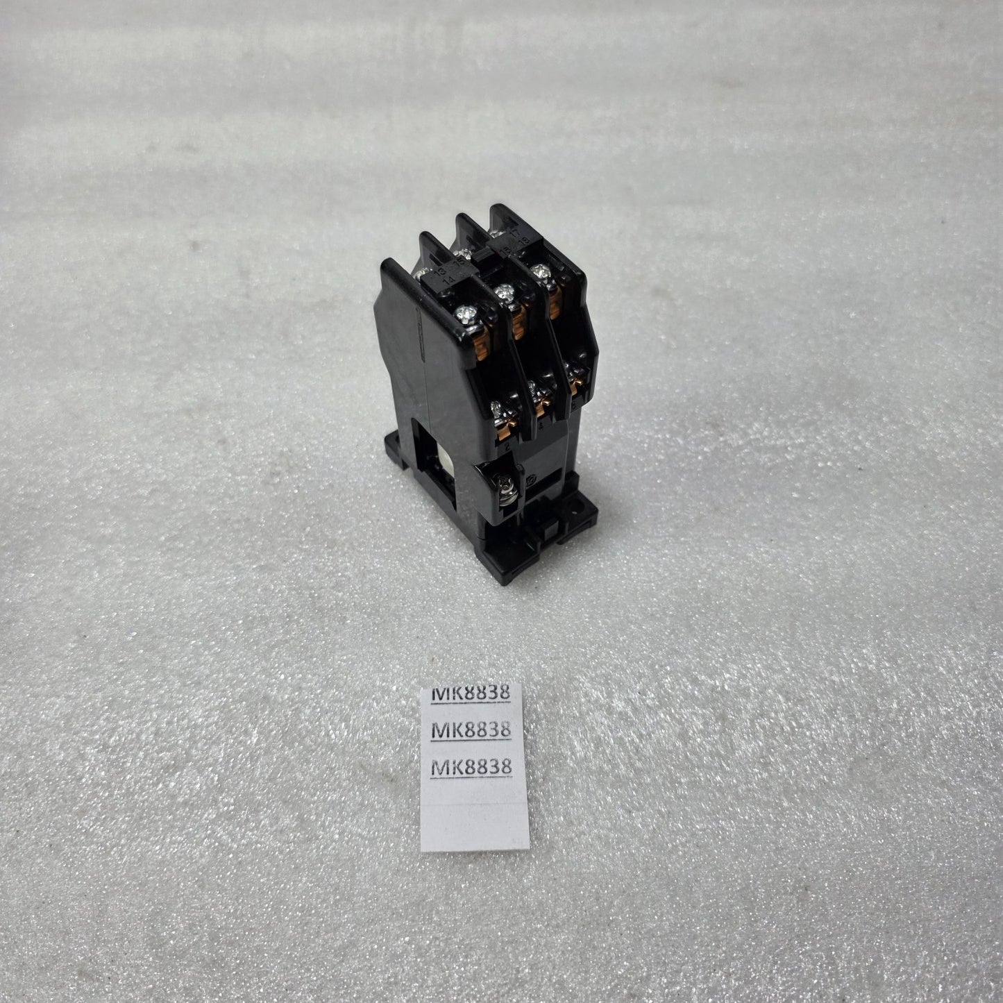 FUJI ELECTRIC SRC50-2U/X (3A3B) SAFETY RELAY MODULE 380-440V