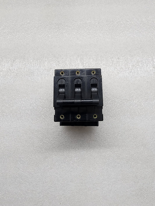 9642 3-POLE CIRCUIT BREAKER 45A