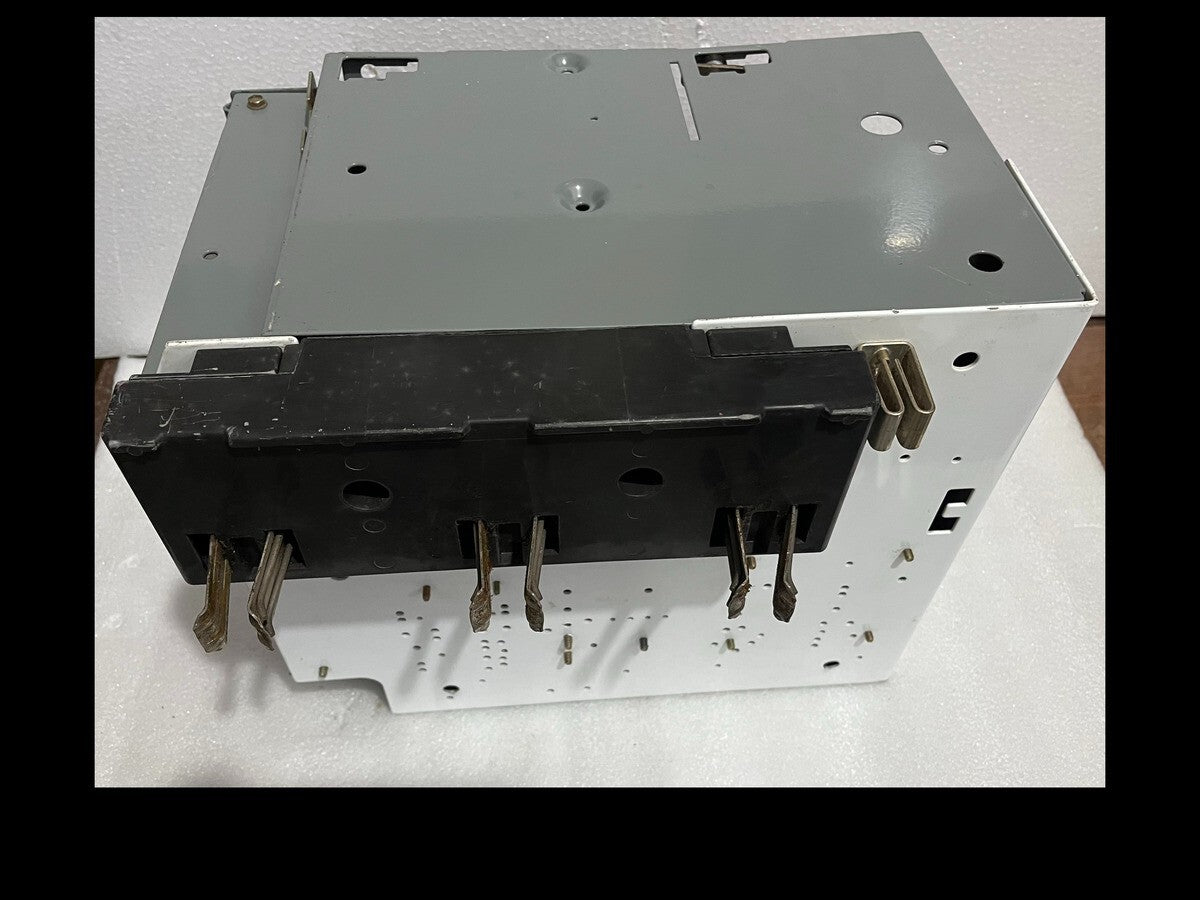 ALLEN BRADLEY CAT 2113B-CDB-1-4RG-6P-42CA-79ULT-750S-90011-U STARTER