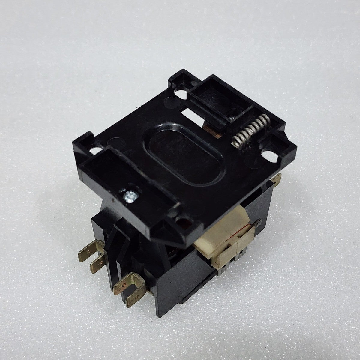 SQUARE D 8910DP22S12V14 CONTACTOR INDUSTRIAL CONTROL SYSTEM 24V