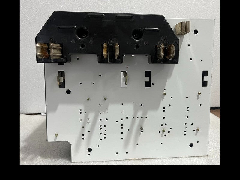ALLEN BRADLEY 2113B-BDB-3-4R-6P-39CA-79GD-7AULT-750S-90011-U STARTER