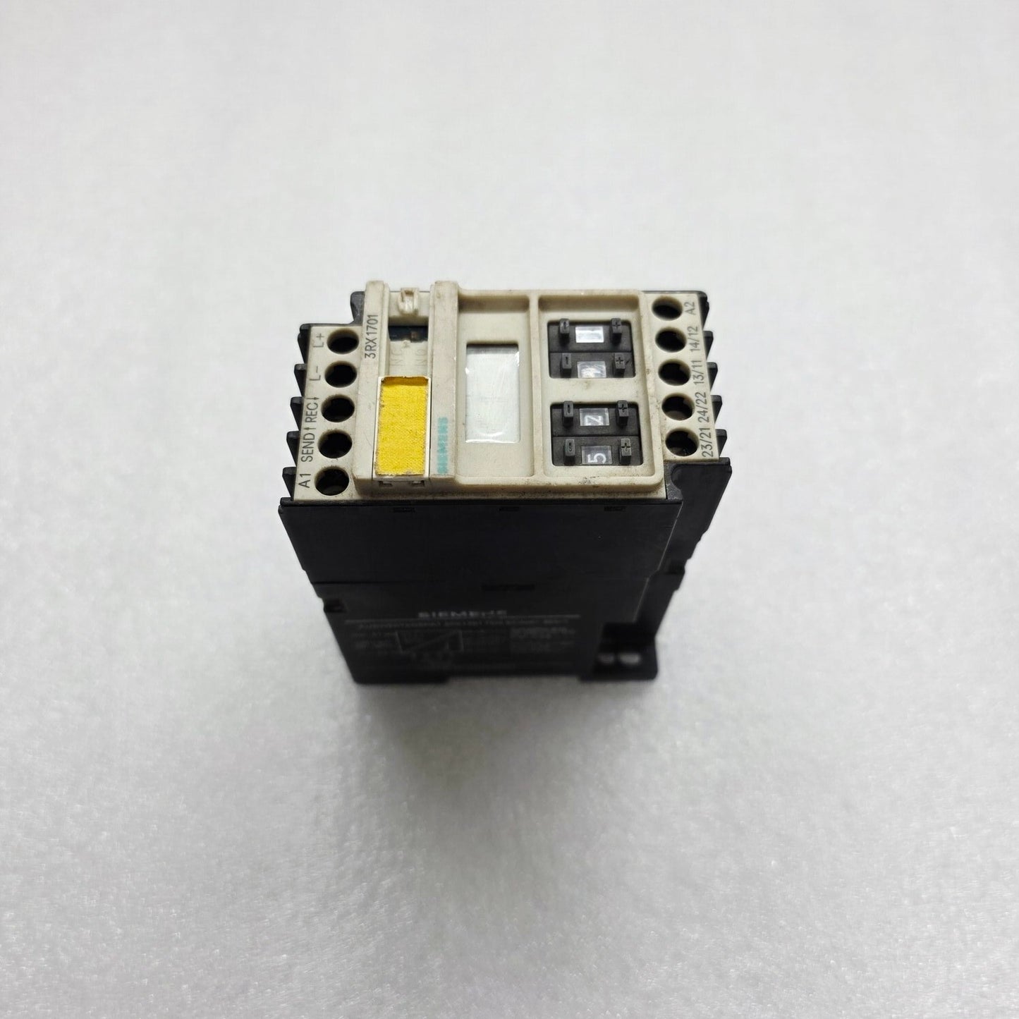 SIEMENS 3RX1701 SIGNAL CONDITIONER