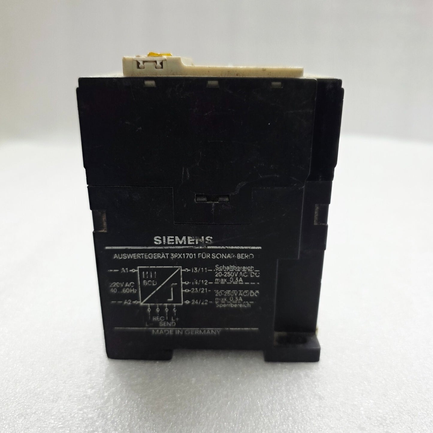 SIEMENS 3RX1701 SIGNAL CONDITIONER