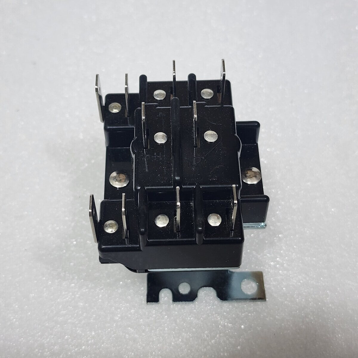 CARRIER CORPORATION HN61KK040 PILOT DUTY RELAY 12A 24V