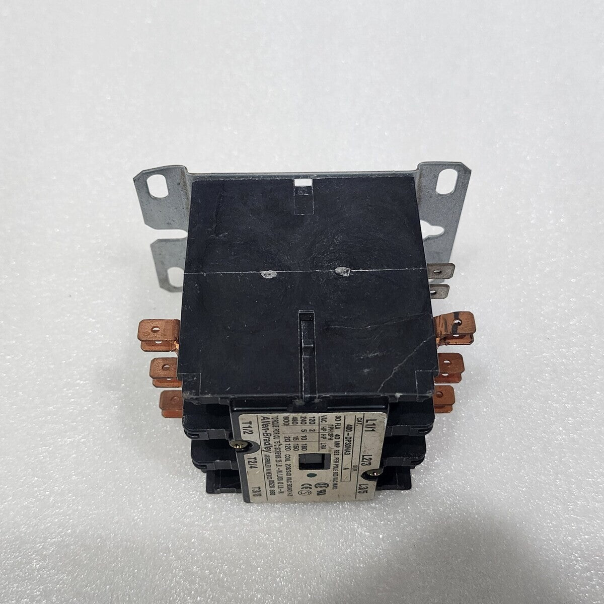 ALLEN BRADLEY CAT 400-DP30NA3 3-POLE DEFINITE PURPOSE CONTACTOR 40A COIL VOLTAGE