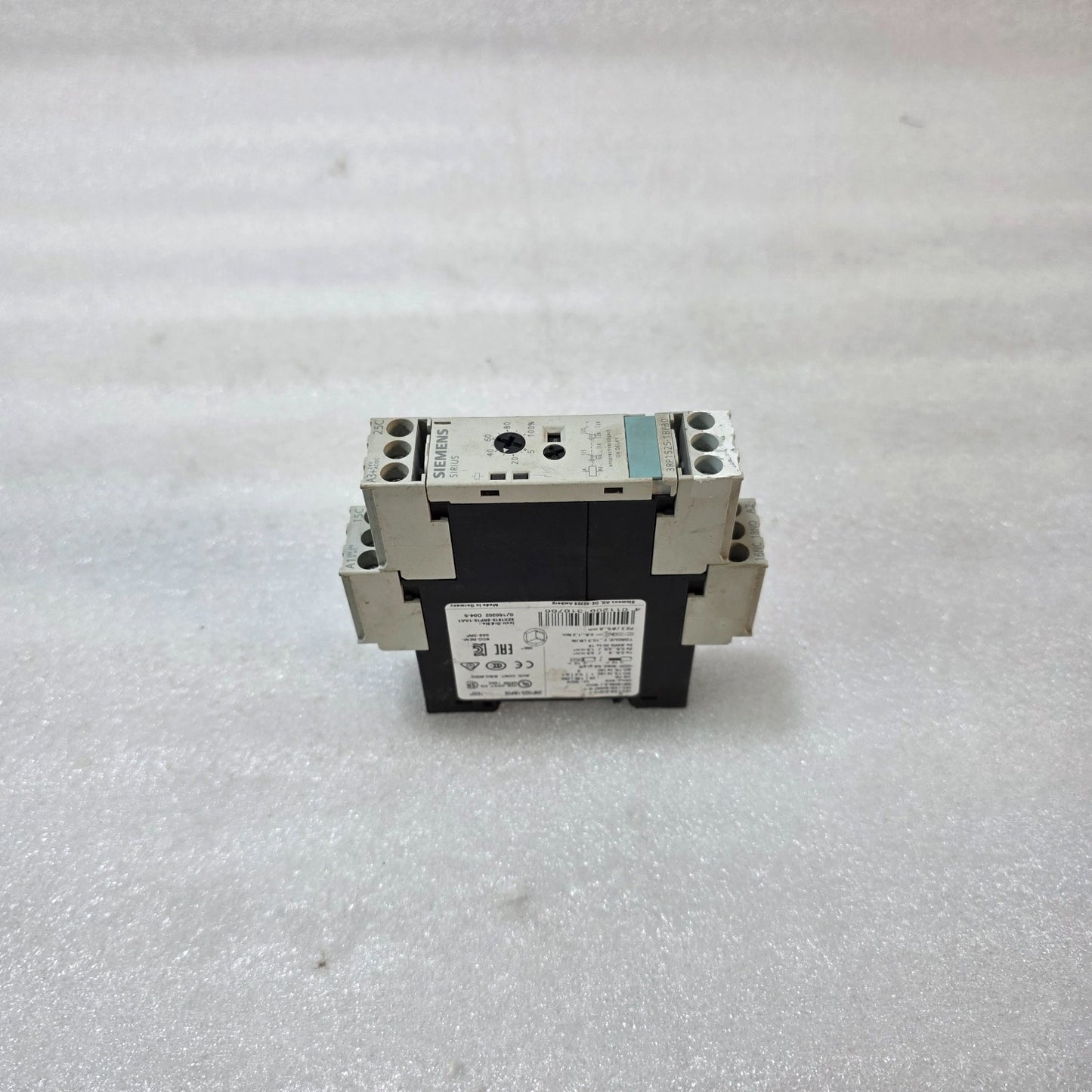 SIEMENS SIRIUS 3RP1525-1BP30 ON-DELAY TIME RELAY 24 V AC/DC