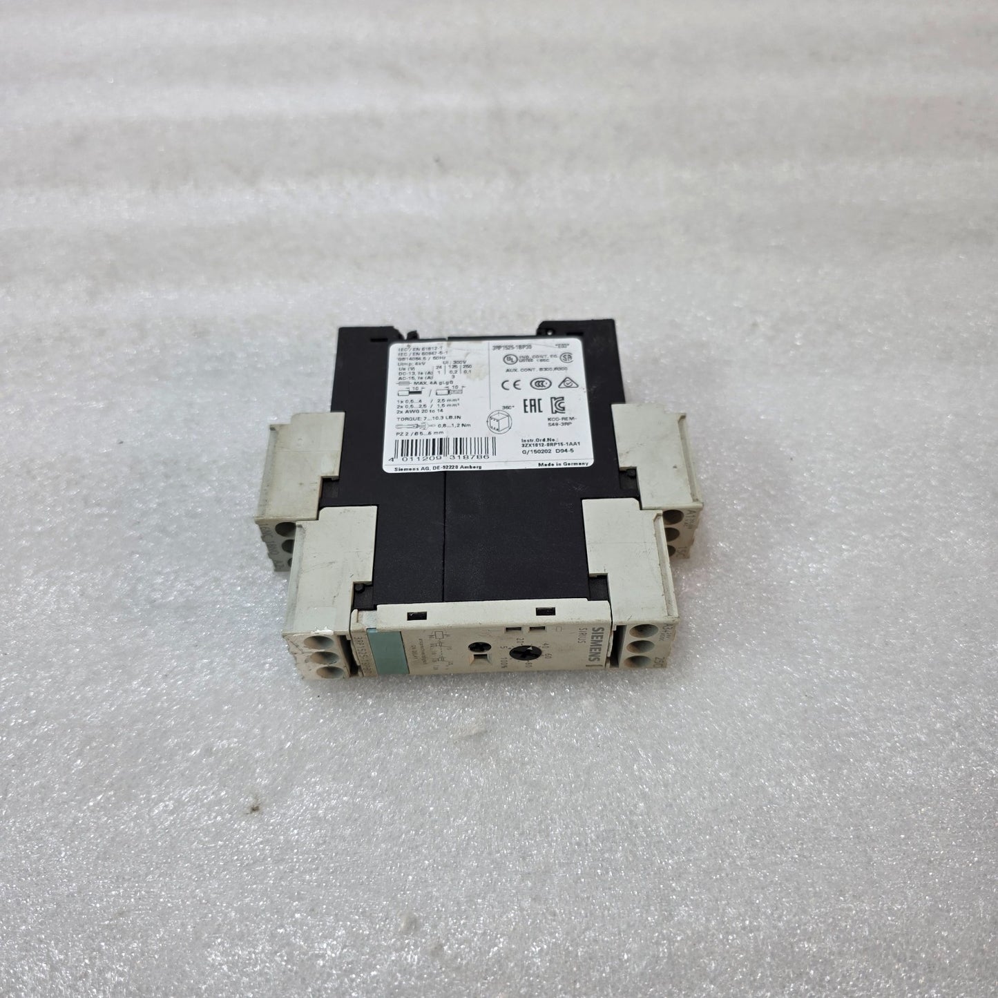 SIEMENS SIRIUS 3RP1525-1BP30 ON-DELAY TIME RELAY 24 V AC/DC