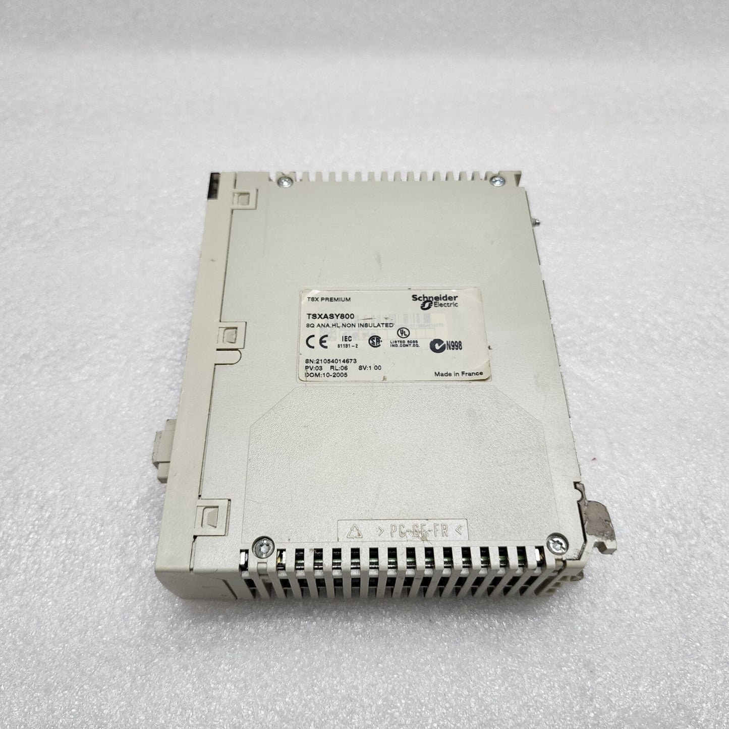 TSXASY800 8Q ANA.HL.NON ANALOG OUTPUT MODULE