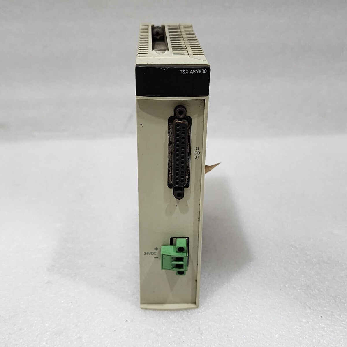 TSXASY800 8Q ANA.HL.NON ANALOG OUTPUT MODULE