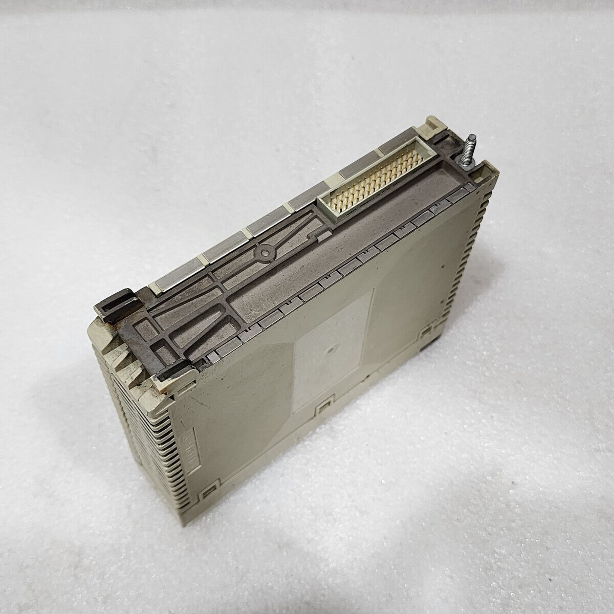 TSXASY800 8Q ANA.HL.NON ANALOG OUTPUT MODULE