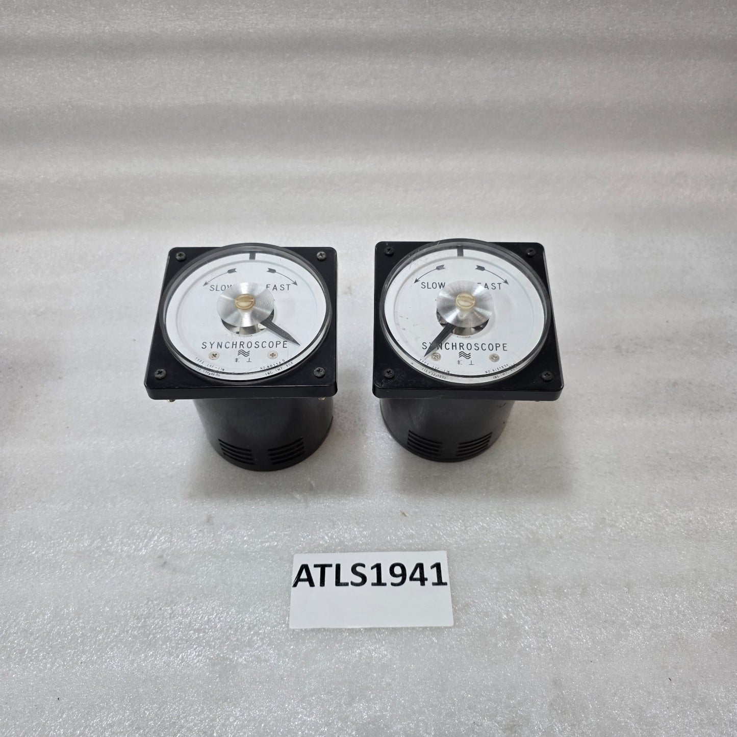 TOYO KEIKI LVF-11N SYNCHROSCOPE METER 115V 50/60HZ PANEL MOUNT ANALOG GENERATOR