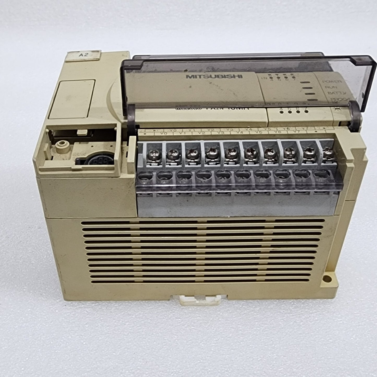 MITSUBISHI MELSEC FX2N-16MR-ES/UL PROGRAMMABLE CONTROLLER 100-240VAC BODY CRACK