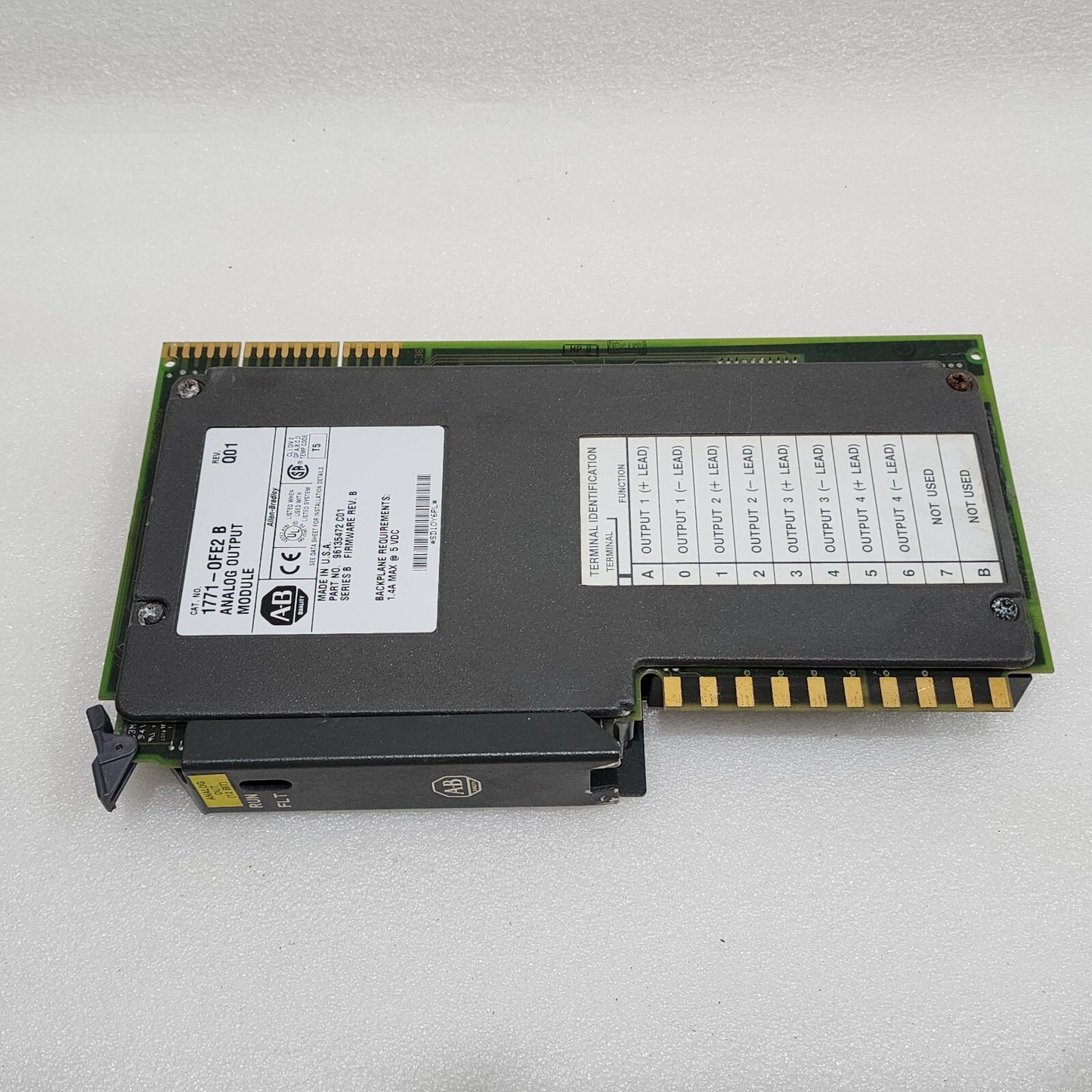 ALLEN BRADLEY CAT 1771-OFE2 B ANALOG OUTPUT MODULE
