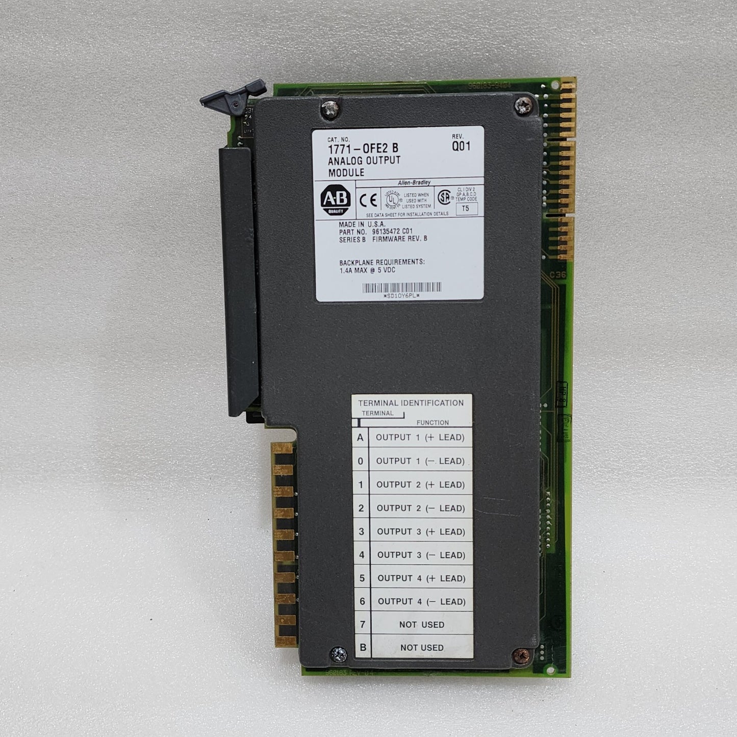 ALLEN BRADLEY CAT 1771-OFE2 B ANALOG OUTPUT MODULE