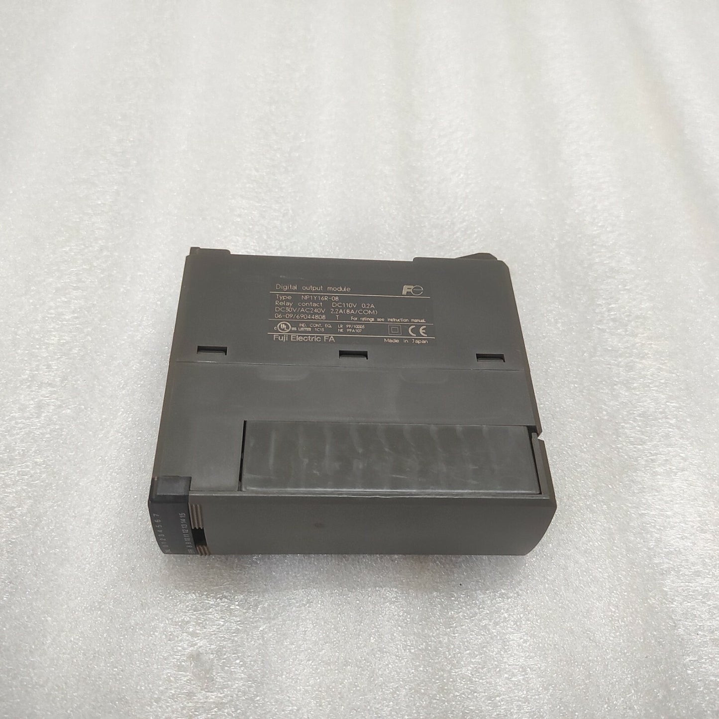 FUJI ELECTRIC NP1Y16R-08 DIGITAL INPUT MODULE