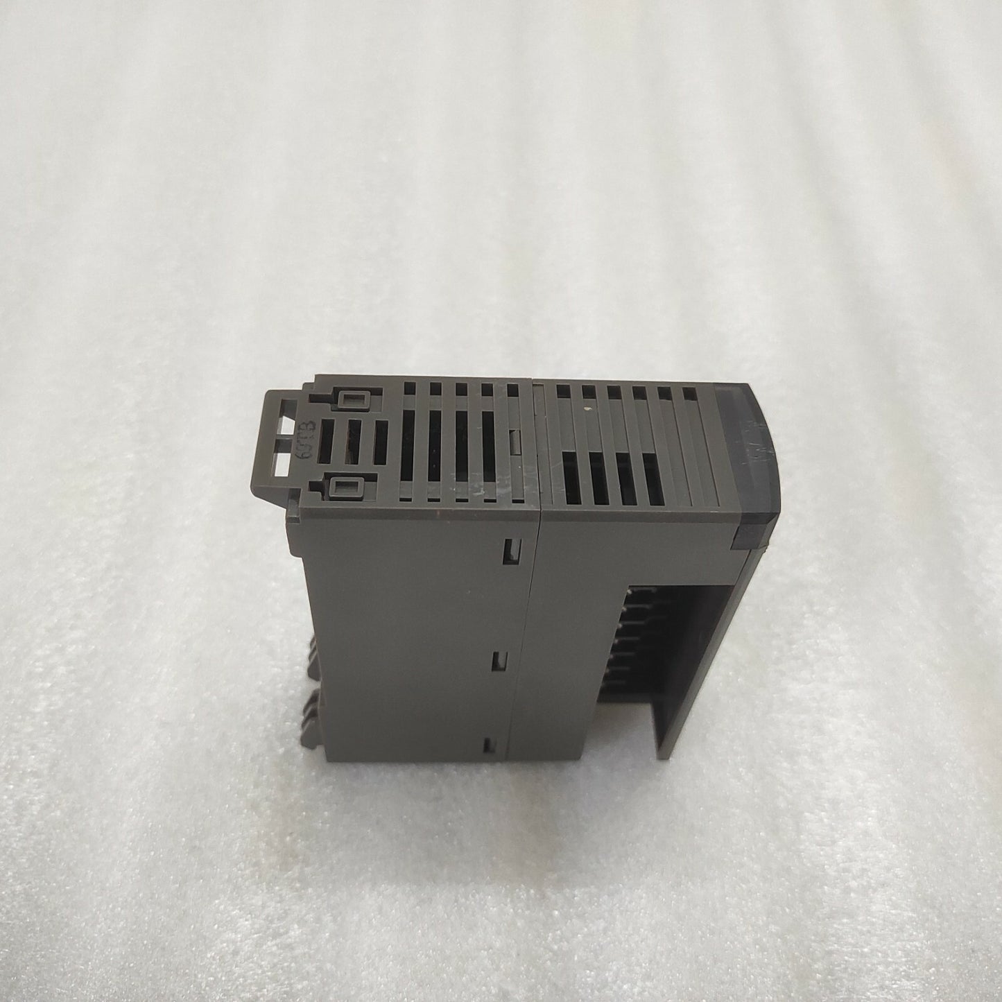 FUJI ELECTRIC NP1Y16R-08 DIGITAL INPUT MODULE