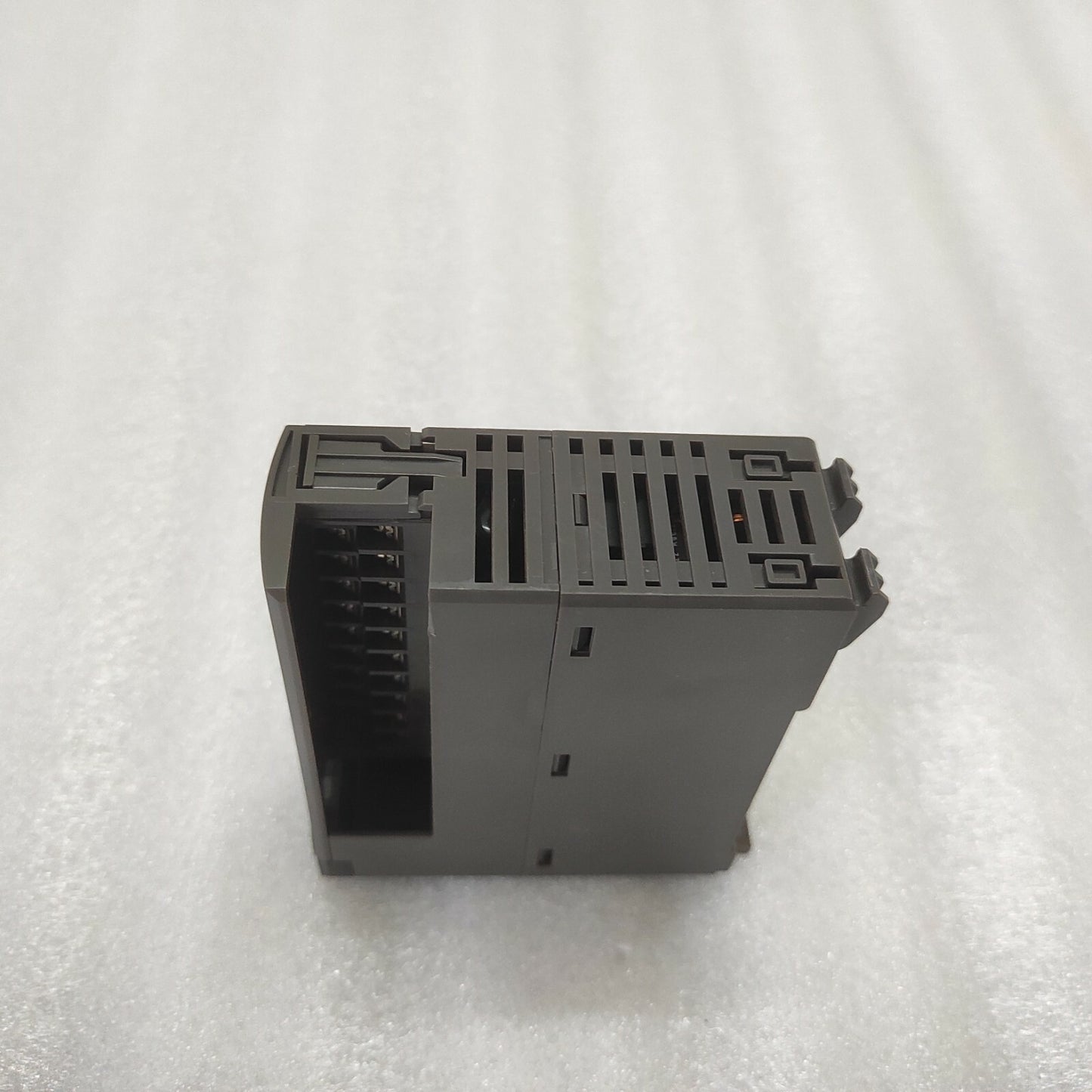 FUJI ELECTRIC NP1Y16R-08 DIGITAL INPUT MODULE