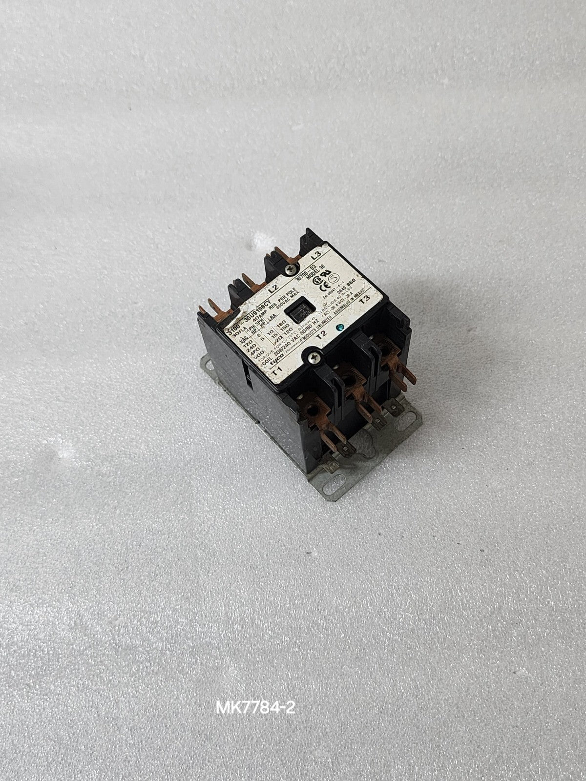 TYCO ELECTRONICS 3100-30U9198CY 3P CONTACTOR 30A 30700-03 COIL VOLTAGE 208-240V