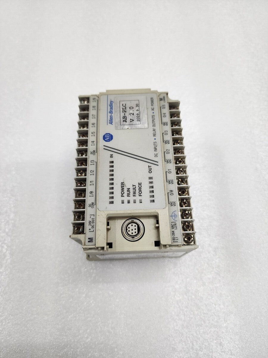 ALLEN BRADLEY CAT 1761-L16BWA SERIES E MICROLOGIX 1000