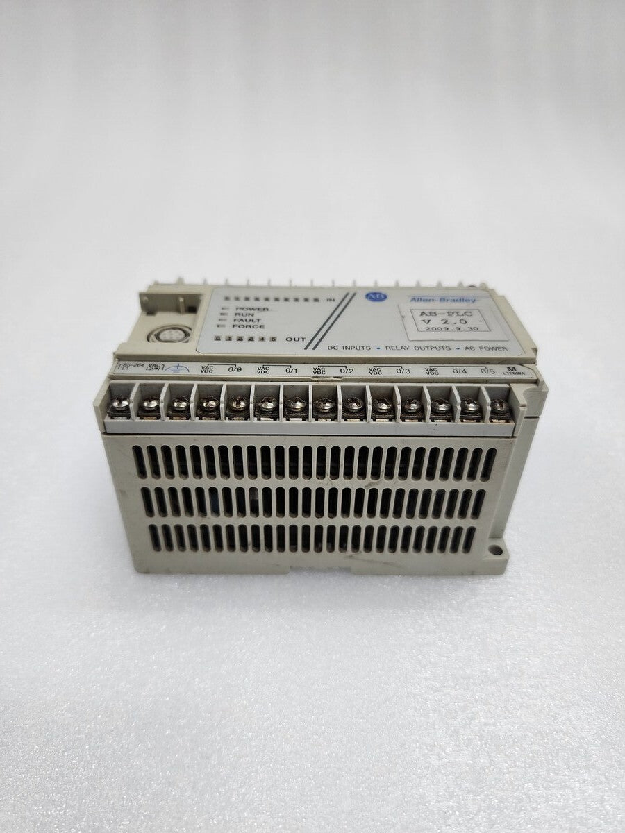 ALLEN BRADLEY CAT 1761-L16BWA SERIES E MICROLOGIX 1000