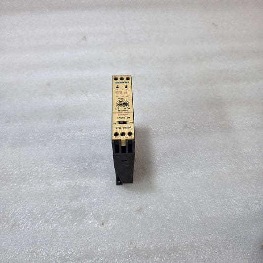 SIEMENS Y/Δ TIMER STAR-DELTA TIMER 7PU60 20 3N12