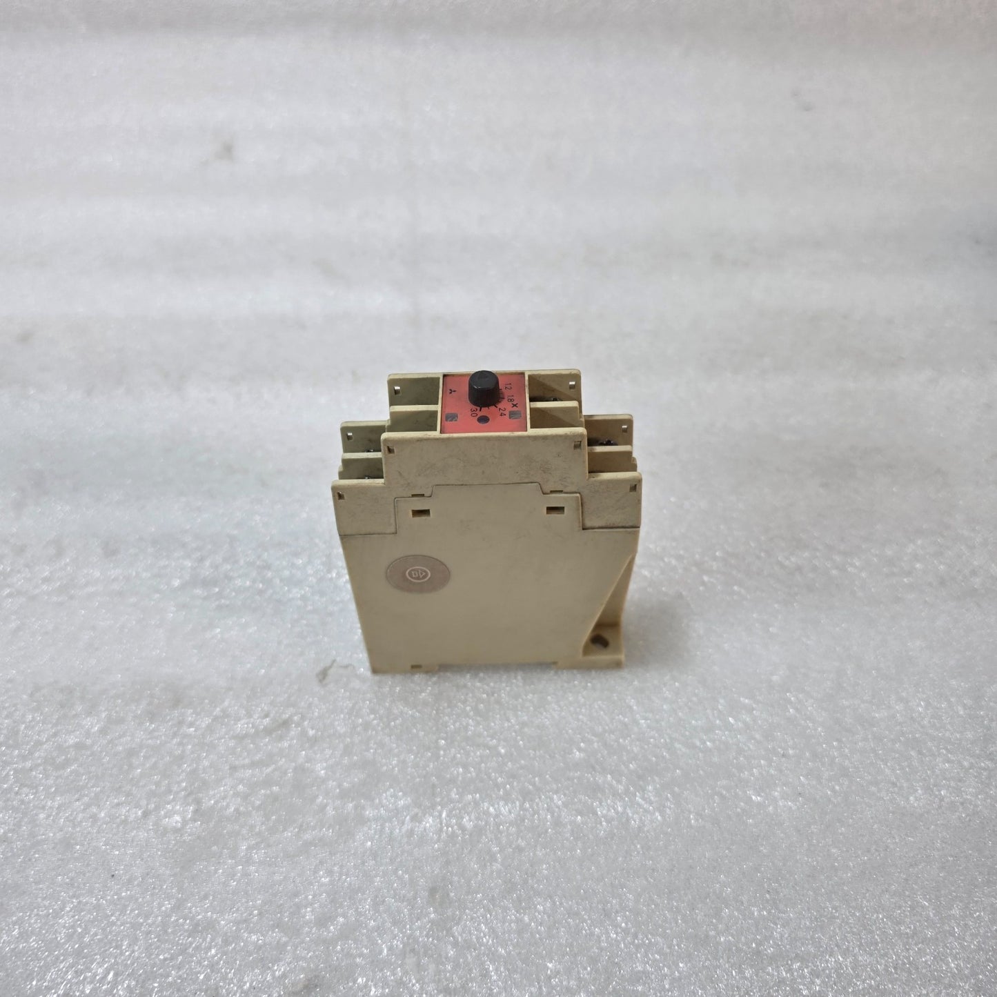 MITSUBISHI SRS-H NP SOLID STATE TIMER 380-440VAC 50/60HZ INDUSTRIAL TIME RELAY