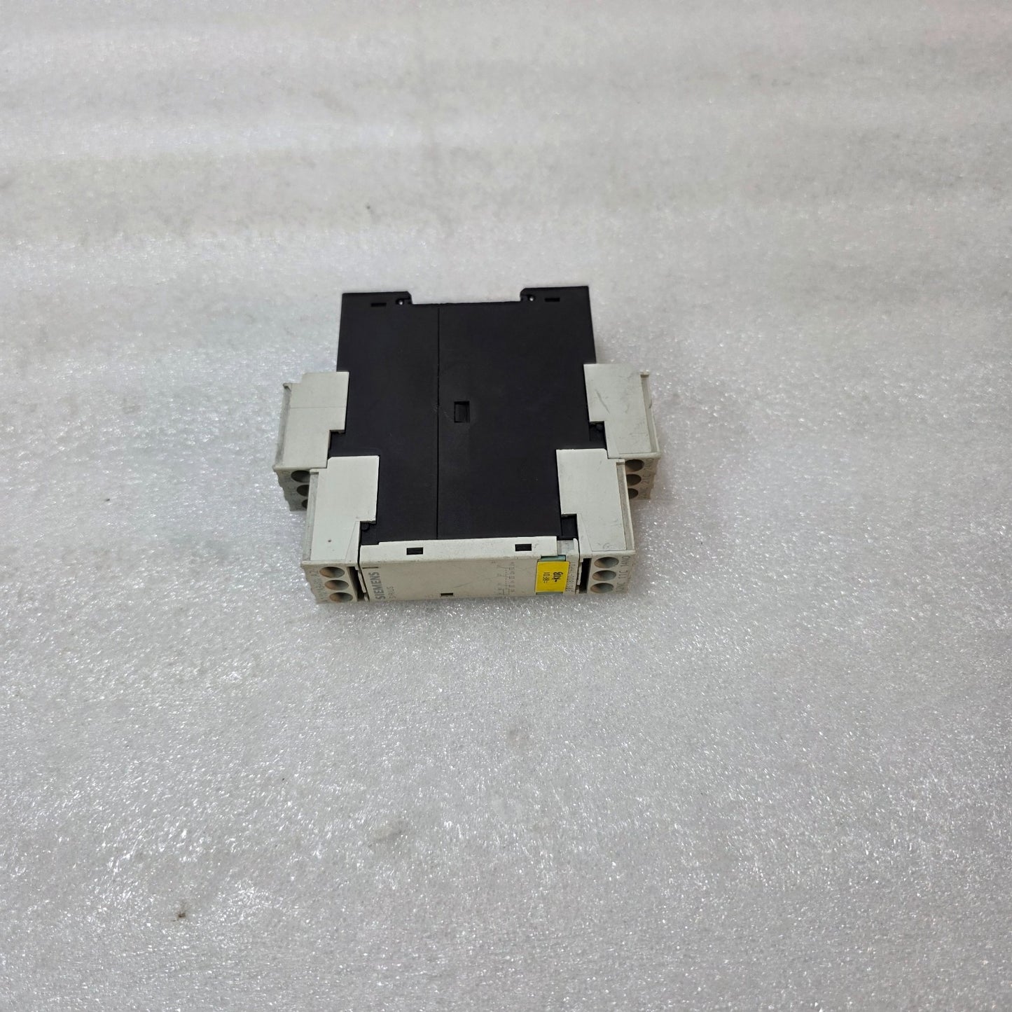 SIEMENS SIRIUS 3RS1800-1HP01 MONITORING RELAY 24–240 V AC/DC