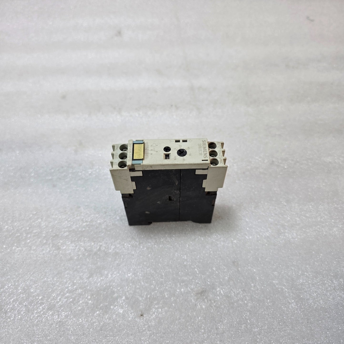 SIEMENS SIRIUS 3RP1525 TIME RELAY 3RP1525-1AP30