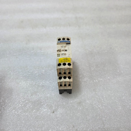 RM4UA33M VOLTAGE MONITORING RELAY 220-240V AC | TELEMECANIQUE RM4 SERIES
