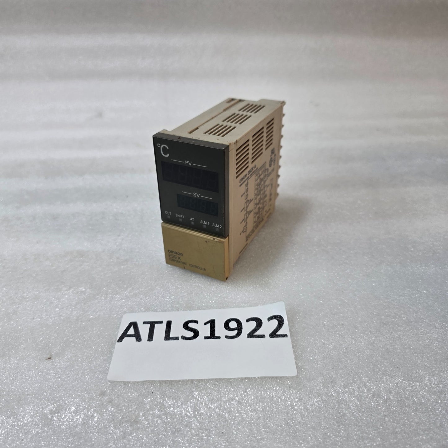 OMRON E5EX-A DIGITAL TEMPERATURE CONTROLLER – PID PROCESS CONTROLLER (100–240VAC